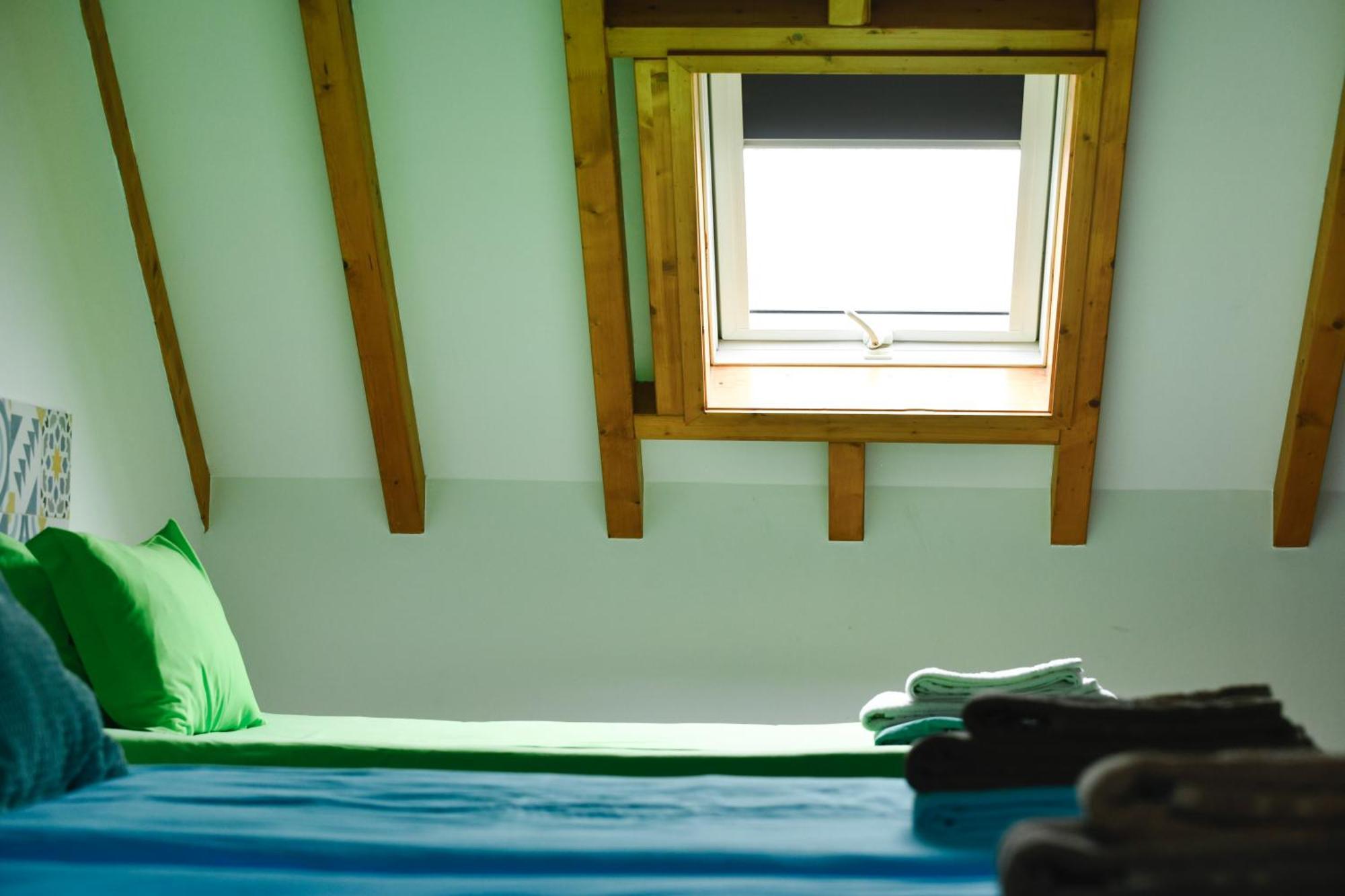 Go4Surf Beach Lofts Peniche Esterno foto